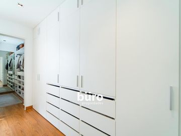 BELLO PENTHOUSE DUPLEX EN VENTA CON TERRAZA CERCA A MELITON PORRAS MIRAFLORES