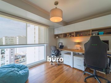 EXCLUSIVO DEPARTAMENTO EN VENTA CON BALCONES EN EL CORAZON DE MIRAFLORES