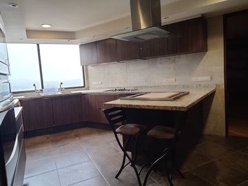 SE VENDE AMPLIO DEPARTAMENTO TECAMACHALCO (V)