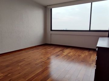 SE VENDE AMPLIO DEPARTAMENTO TECAMACHALCO (V)