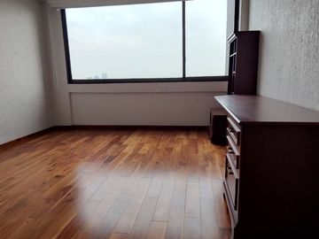 SE VENDE AMPLIO DEPARTAMENTO TECAMACHALCO (V)
