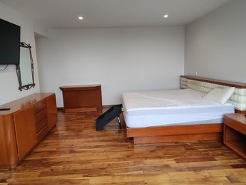SE VENDE AMPLIO DEPARTAMENTO TECAMACHALCO (V)
