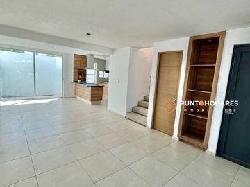 CASA EN VENTA FRACC ALEJANDRINAS