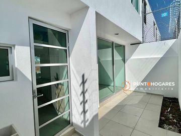 CASA EN VENTA FRACC ALEJANDRINAS
