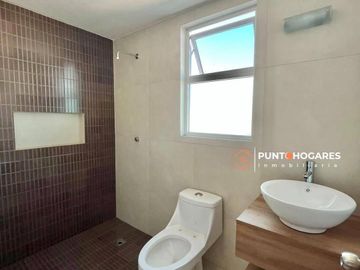 CASA EN VENTA FRACC ALEJANDRINAS