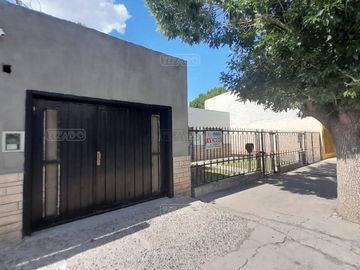 Casa en Venta en Neuquen Capital, Neuquén, Patagonia, Argentina