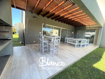 Casa en Venta en Barbarita, General Pacheco, Tigre, G.B.A. Zona Norte, Argentina