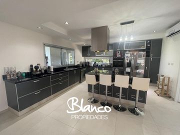 Casa en Venta en Haras Santa Maria, Escobar, G.B.A. Zona Norte, Argentina