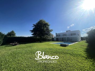 Casa en Venta en Haras Santa Maria, Escobar, G.B.A. Zona Norte, Argentina