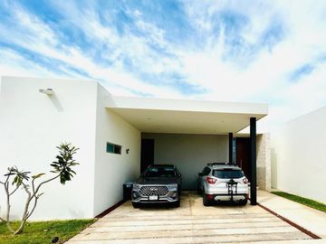 Casa de una planta equipada y amueblada de tres habitaciones y piscina