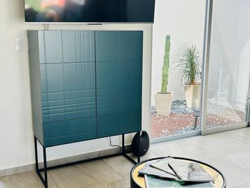Casa de una planta equipada y amueblada de tres habitaciones y piscina