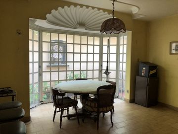 Casa como terreno(Triángulo dorado)