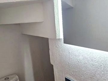 CERCA DEL METROPOLITANO