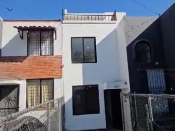 CERCA DEL METROPOLITANO