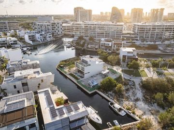 CASA EN VENTA EN PUERTO CANCÚN CERCANA A LA PLAYA