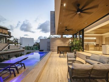 CASA EN VENTA EN PUERTO CANCÚN CERCANA A LA PLAYA