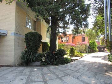 Casa en Venta en COYOACAN CENTRO