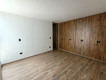 Casa esquinera para arriendo en cojunto Cerritos Home,Cerritos,Pereira