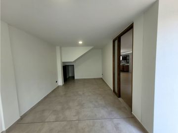 Casa esquinera para arriendo en cojunto Cerritos Home,Cerritos,Pereira