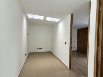 Casa esquinera para arriendo en cojunto Cerritos Home,Cerritos,Pereira