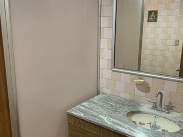 Casa en venta de 4 recámaras zona Plaza Crystal.