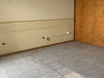 Casa en venta de 4 recámaras zona Plaza Crystal.