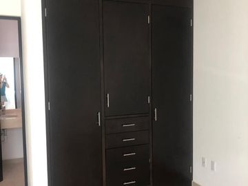 CASA EN RENTA/ VENTA HORIZONTES 11