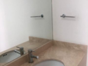 CASA EN RENTA/ VENTA HORIZONTES 11