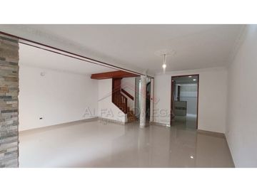 IBAGUÉ - EL VERGEL VENTA DE CASA REMODELADA, EN CONJUNTO CERRADO