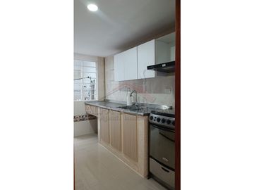 IBAGUÉ - EL VERGEL VENTA DE CASA REMODELADA, EN CONJUNTO CERRADO