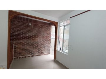 IBAGUÉ - EL VERGEL VENTA DE CASA REMODELADA, EN CONJUNTO CERRADO