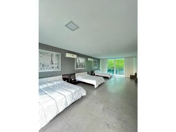 CASA MODERNA CON PISCINA 2.000m2 - PLAYA MENDOZA BARRANQUILLA