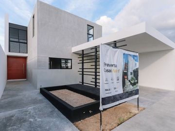 CASA EN VENTA MERIDA DE 3 RECAMARAS EN PRIVADA NADIRA EN CONKAL