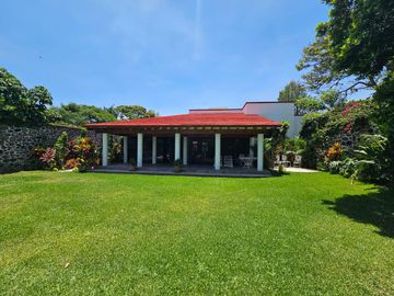 VENTA CASA LOMAS DE CUERNAVACA