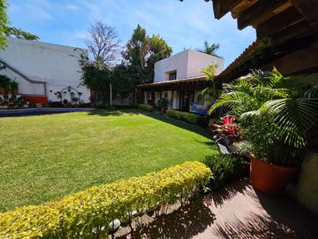 Venta Casa en Fraccionamiento Lomas de Cuernavaca
