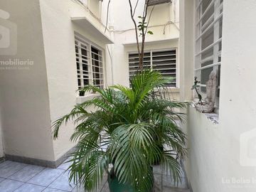 Edificio de departamentos en zona Centro