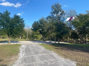 Finca o Quinta en VENTA de 15,000 m2 – CARRETERA NACIONAL Los Sabinos en Allende, Nuevo León.