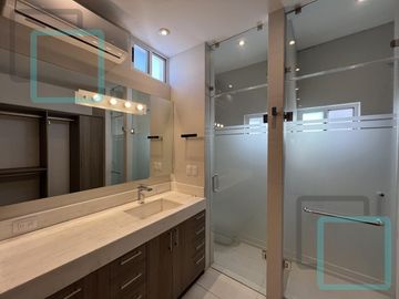 CASA EN VENTA HACIENDA SAN JERÓNIMO ZONA MONTERREY