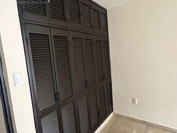 Casa en  Venta de 4 recamaras en la Col. Petrolera