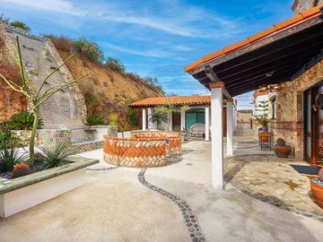 Hacienda San Jose | Propiedad Comercial a la venta en el Valle De Guadalupe