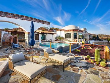 Hacienda San Jose | Propiedad Comercial a la venta en el Valle De Guadalupe