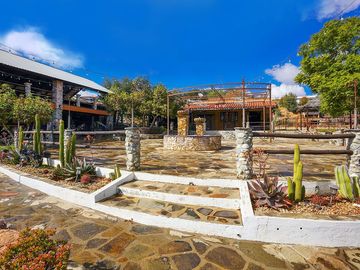Hacienda San Jose | Propiedad Comercial a la venta en el Valle De Guadalupe