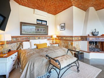 Hacienda San Jose | Propiedad Comercial a la venta en el Valle De Guadalupe