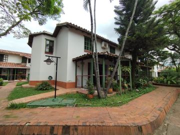 Se Vende Casa En Conjunto Cerrado Norte De Cali Sector Pacara