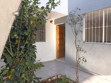 Casa con departamento en venta, Villas de Ntra. Sra. de la Asunción Encino