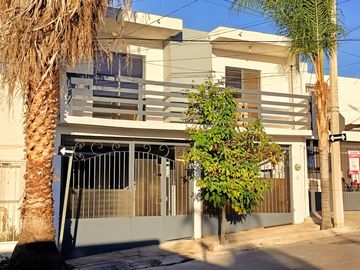 Casa con departamento en venta, Villas de Ntra. Sra. de la Asunción Encino
