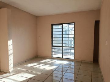 Casa con departamento en venta, Villas de Ntra. Sra. de la Asunción Encino