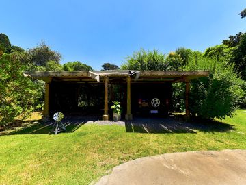 VENTA CASA QUINTA 4 AMBIENTES LA REJA PERMUTA