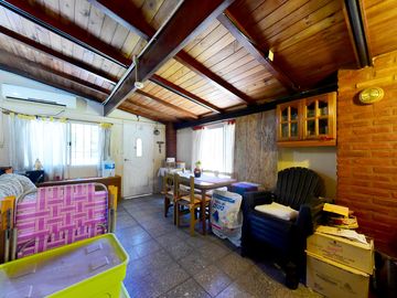 VENTA CASA QUINTA 4 AMBIENTES LA REJA PERMUTA