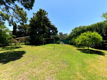 VENTA CASA QUINTA 4 AMBIENTES LA REJA PERMUTA